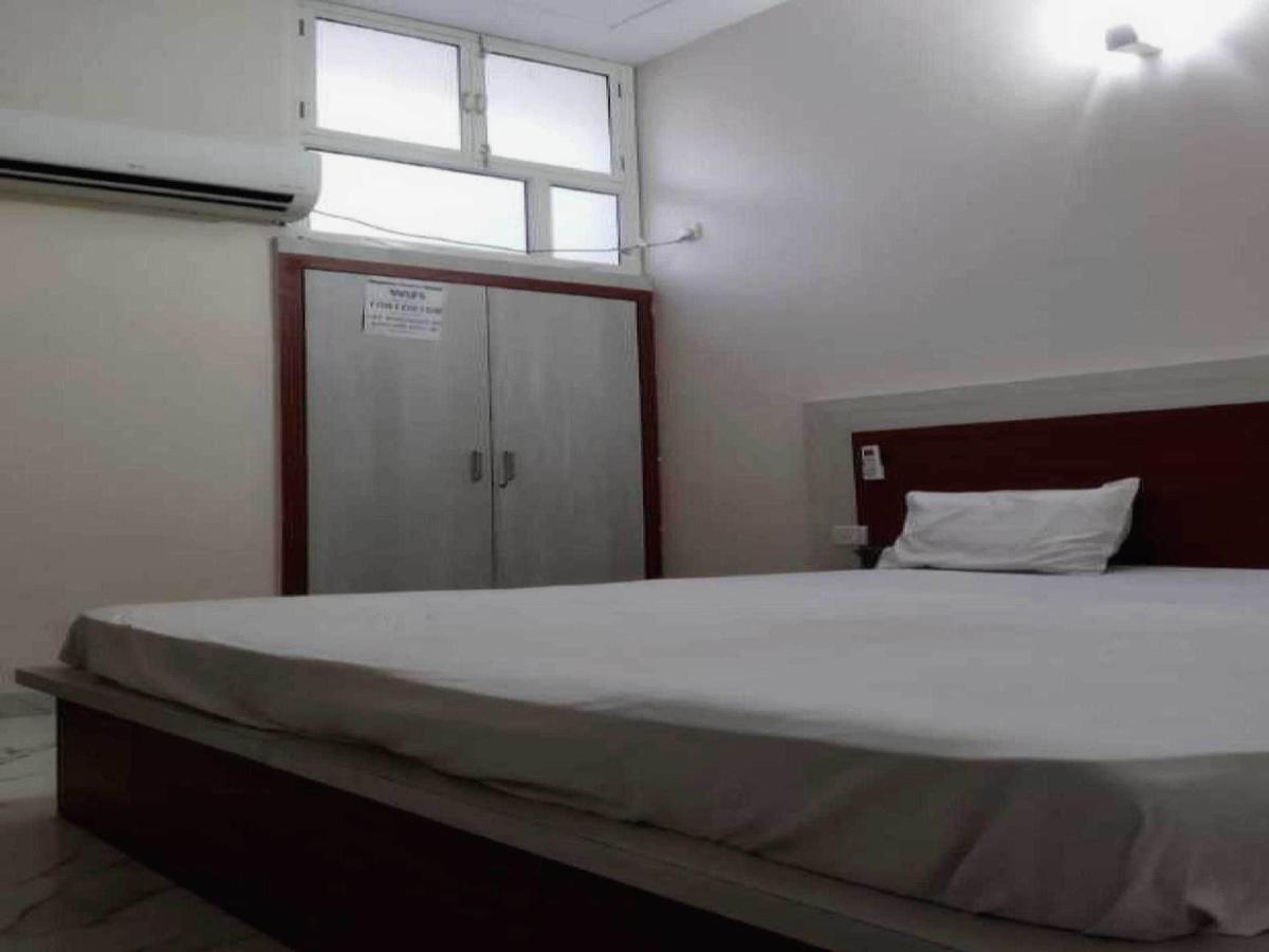 Hotel O G Hotel Happy Home Alīgarh Extérieur photo